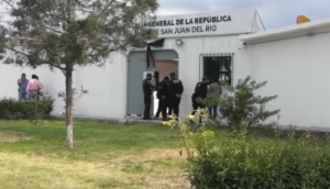 Detienen a policías de Hidalgo