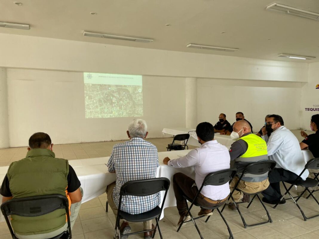 Aplican cierres y cambio de vialidades por hundimientos en calles de Tequisquiapan