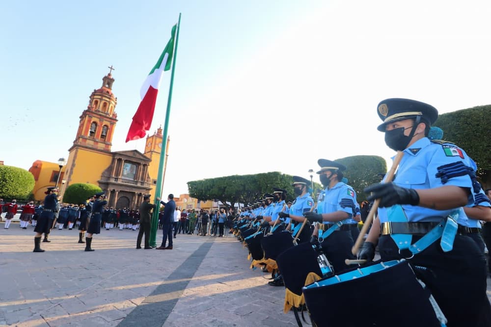 Conmemoran Día de la Bandera en SJR