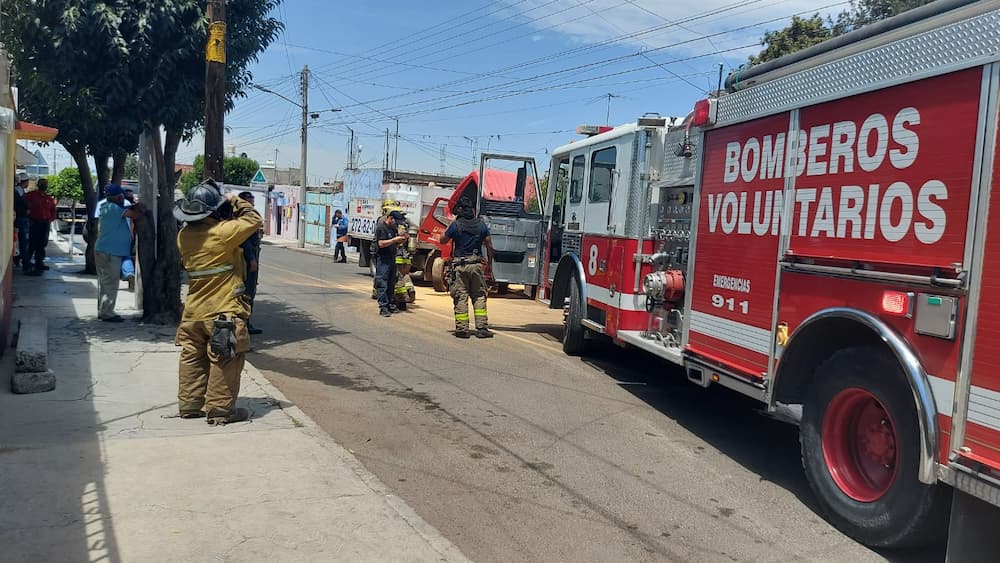 Flamazo en camión de empresa gasera moviliza a cuerpos de emergencia en SJR