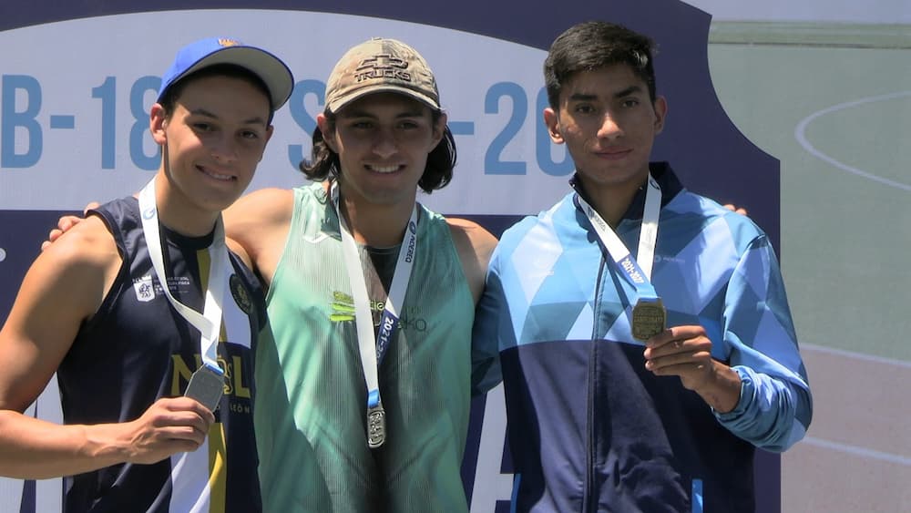 Queretano clasifica al Mundial Sub 20 en salto con garrocha e impone nuevo récord