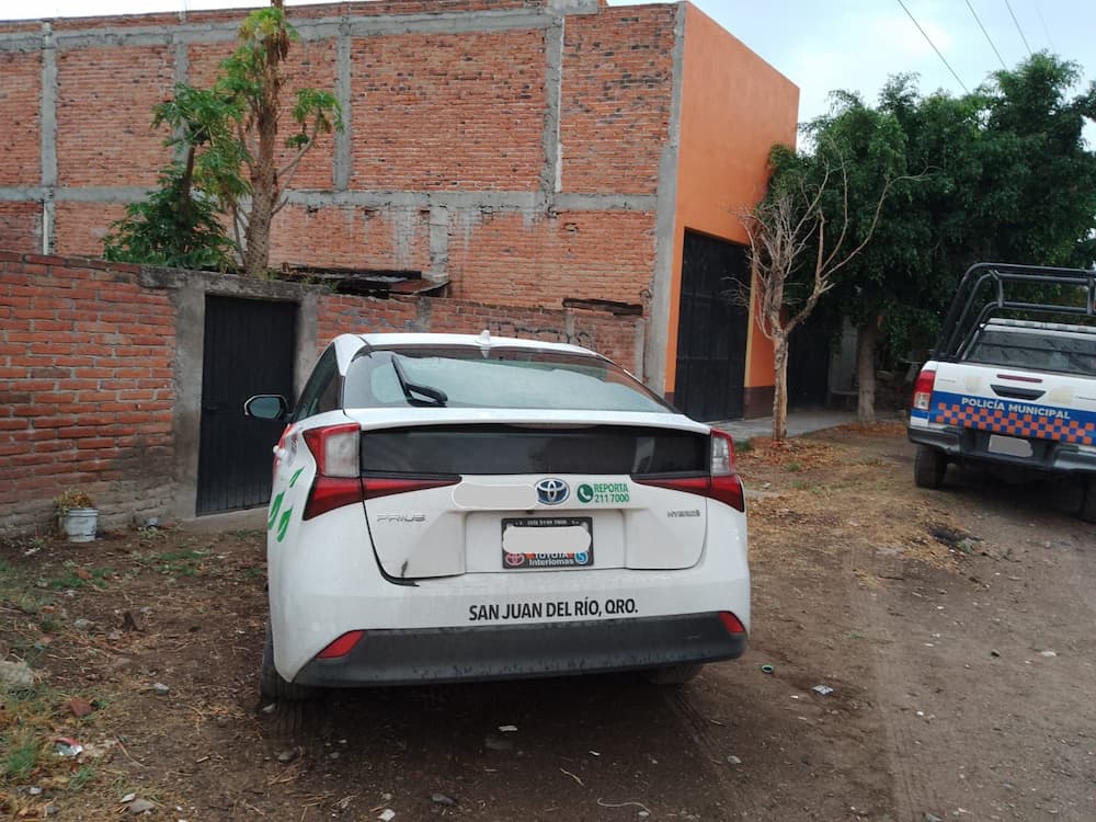 Asegura Policía de San Juan dos vehículos con reporte de robo