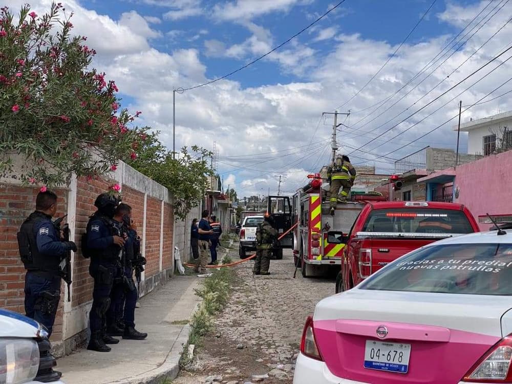 Incendio de casa habitación movilizó a los servicios de emergencia en El Rodeo, SJR