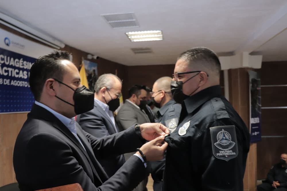 Reciben 50 elementos de la Policía Queretana reconocimiento por cursos de Alta Especialización