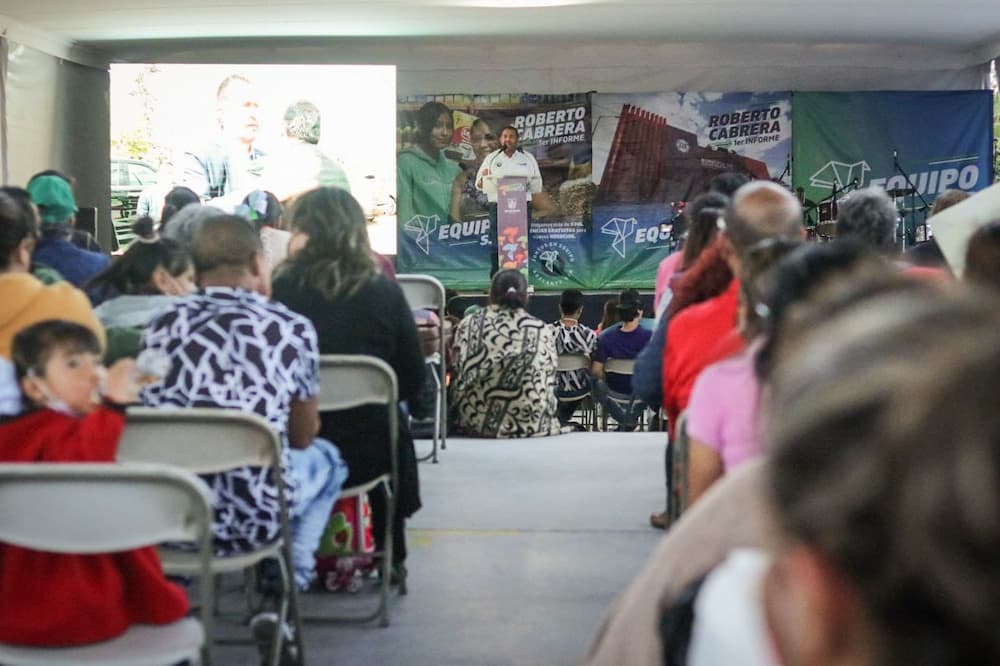 Juntos y en equipo con Gobierno Estatal se construye San Juan del Río, destaca Roberto Cabrera al concluir sus actividades del Primer Informe de Gobierno en zona Oriente