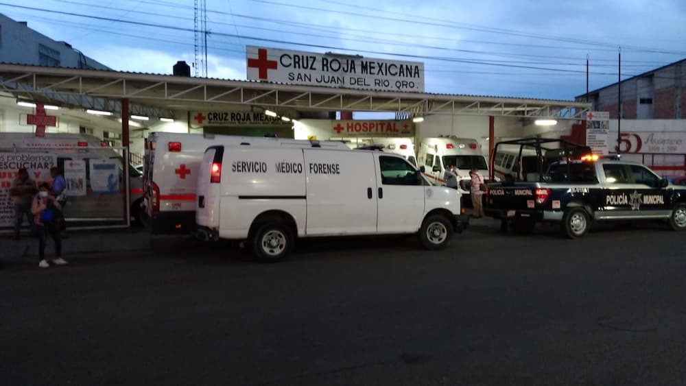 Fallece adulto mayor al exterior del Hospital de Cruz Roja SJR