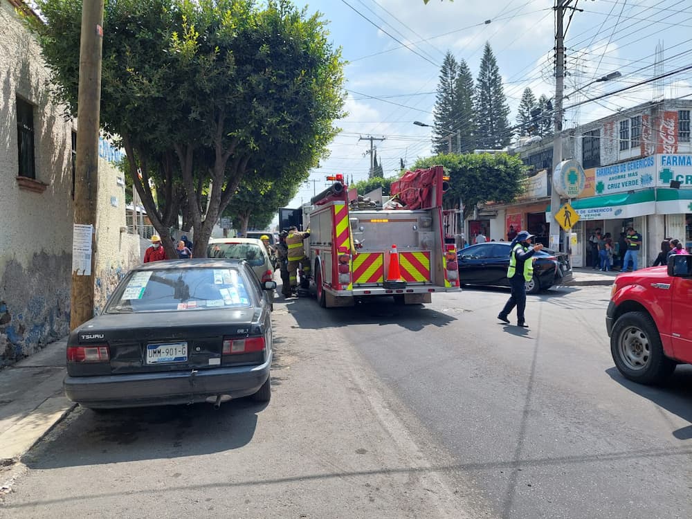 Movilización de cuerpos de emergencia por fuga de gas en el mercado 5 de Mayo en SJR