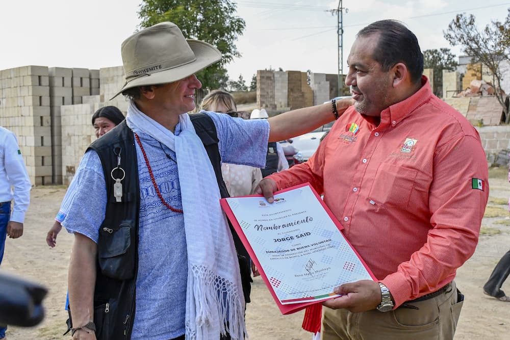 René Mejía encabeza nombramiento a embajadores de buena voluntad para la promoción turística de Amealco a nivel internacional.