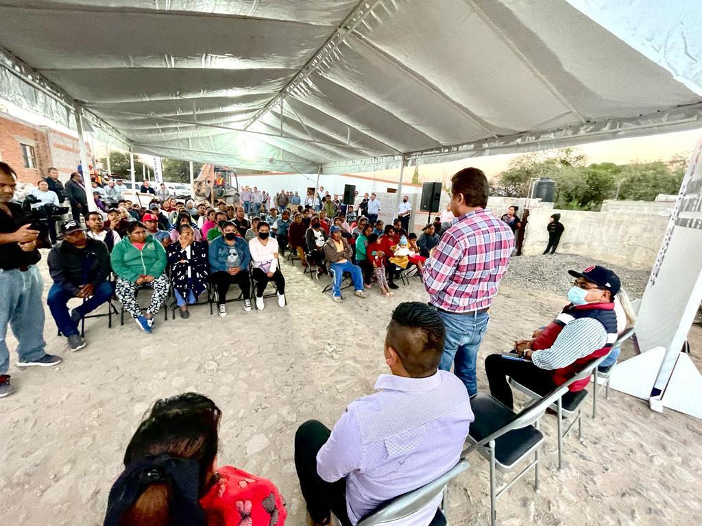 Antonio Mejía da inicio al arranque de obra de urbanización en San José La Laja