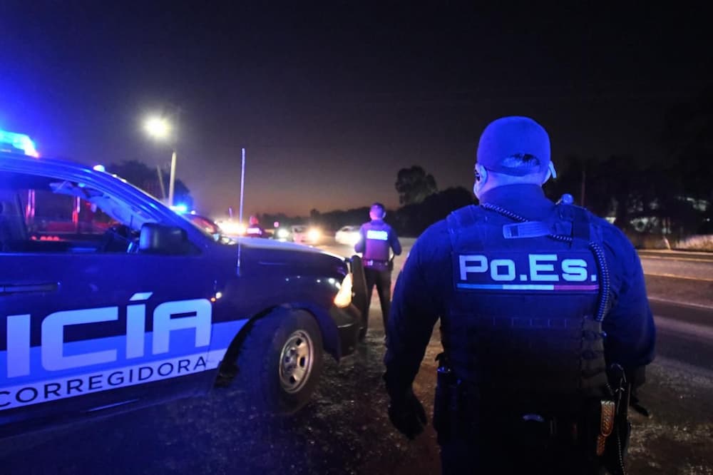 personal policial llevó a cabo inspecciones a personas y vehículos con el fin de detectar armas, drogas o algún otro objeto ilícito 