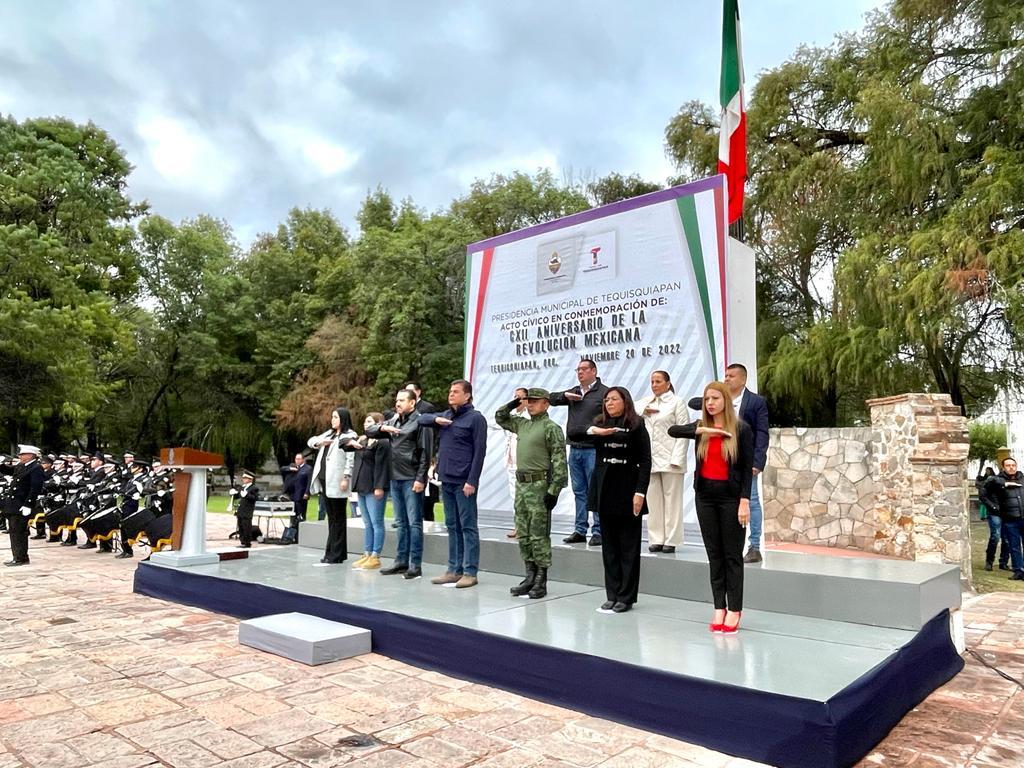 Tequisquiapan realiza desfile conmemorativo 112 Aniversario de la Revolución Mexicana