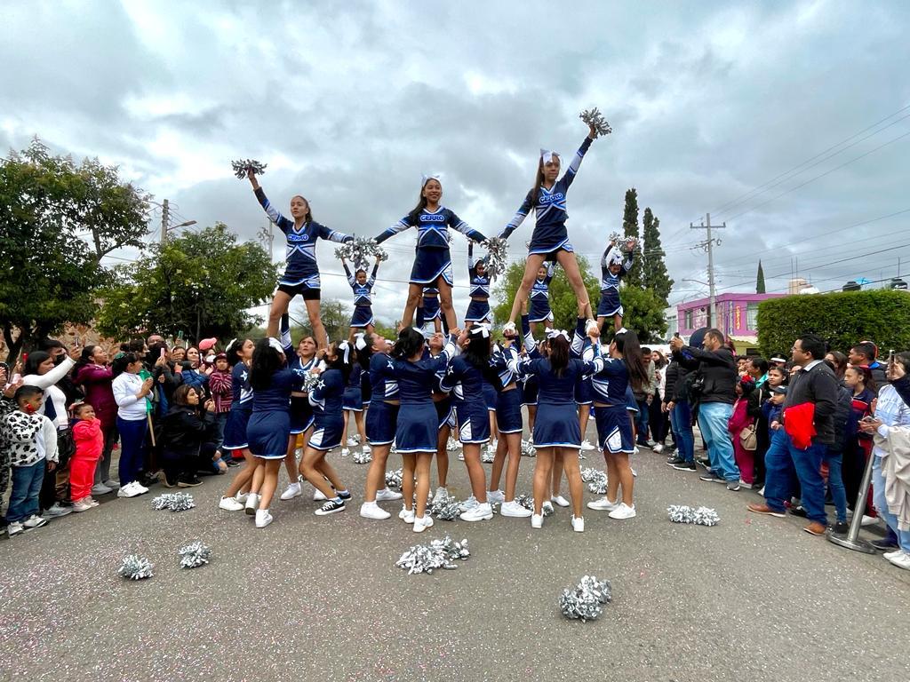 Tequisquiapan realiza desfile conmemorativo 112 Aniversario de la Revolución Mexicana