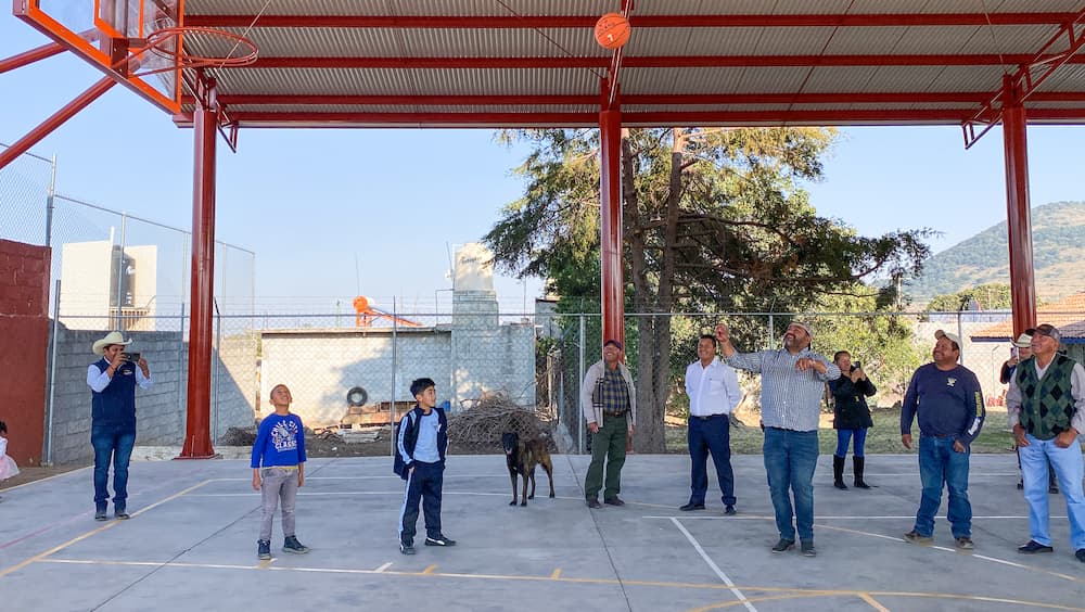 René Mejía continúa llevando el progreso a las localidades Amealcenses