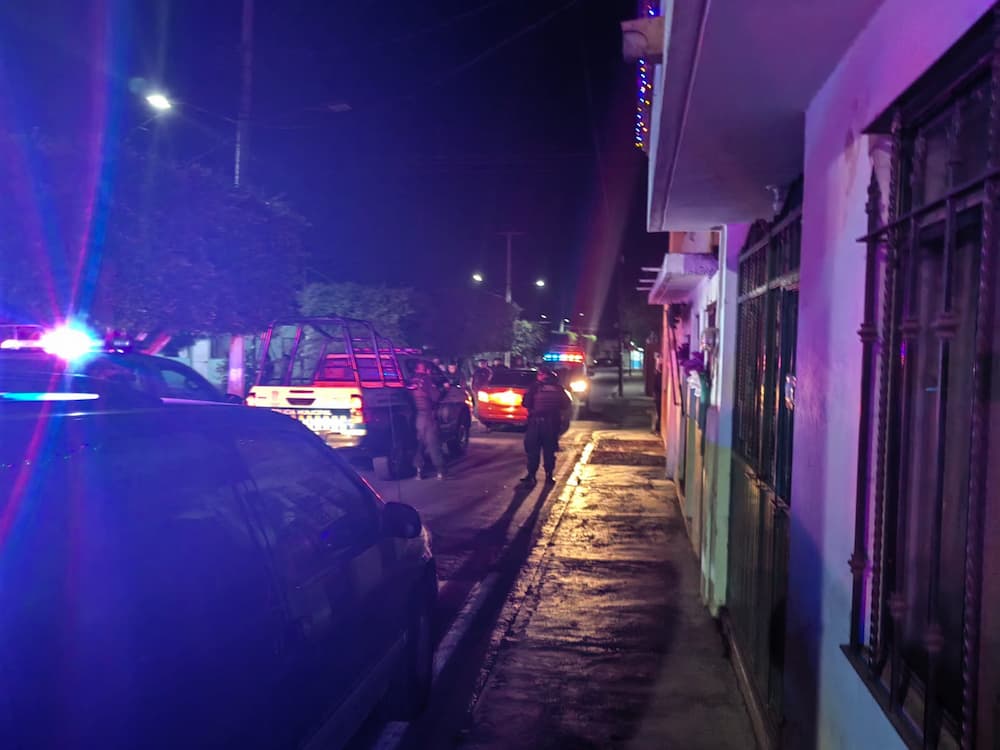 Detenidos al intentar robar con violencia un taxi de plataforma en Infonavit San Isidro, SJR
