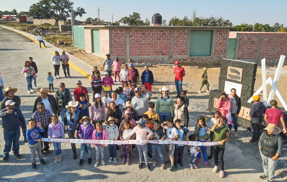 René Mejía continúa llevando el progreso a las localidades Amealcenses