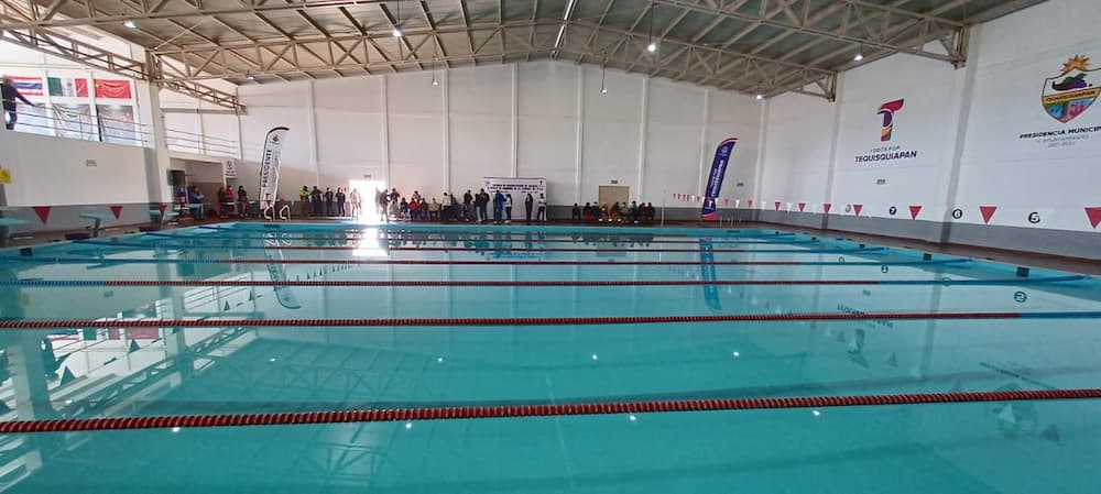 Indereq apoya en la rehabilitación de alberca en Tequisquiapan