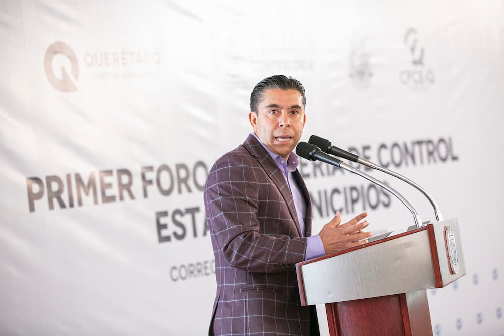 Sesiona Comisión Permanente de Contralores del Estado de Querétaro(2) (1) Sesiona Comisión Permanente de Contralores del Estado de Querétaro