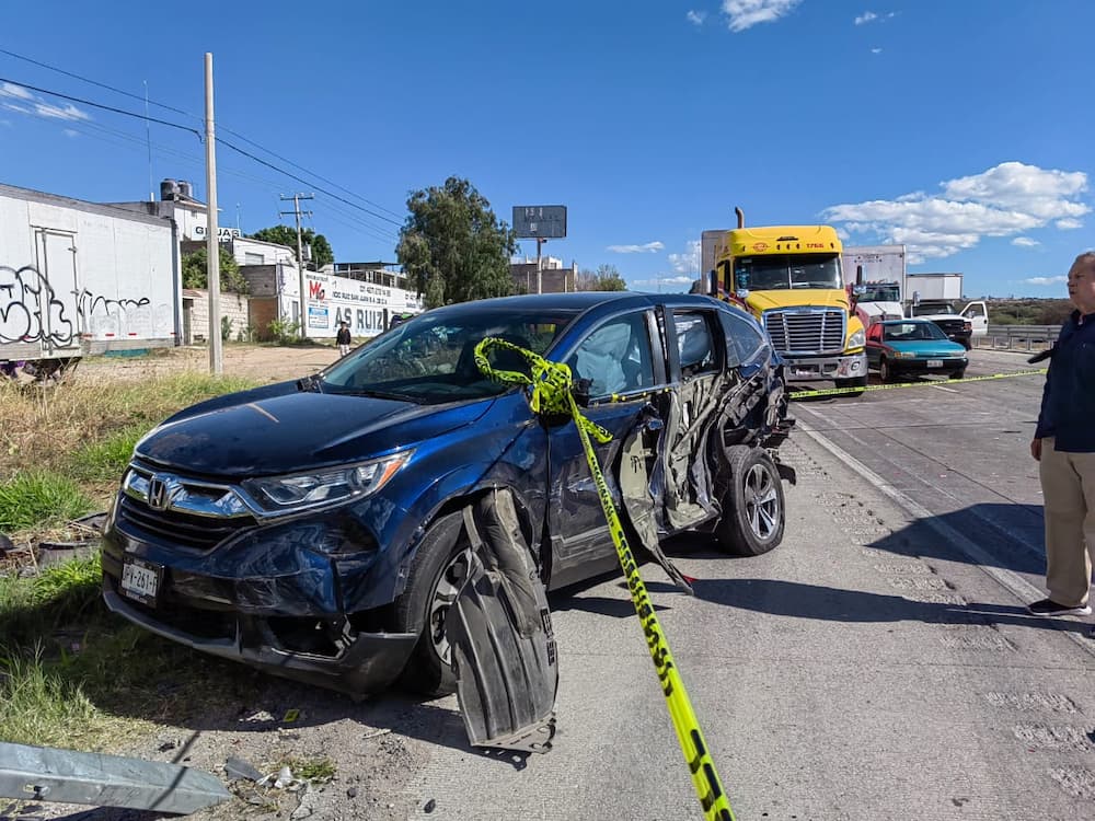 Fallece niño de un año nueve meses y la mamá se encuentra grave en el hospital tras fatal accidente en la autopista 57 en SJR