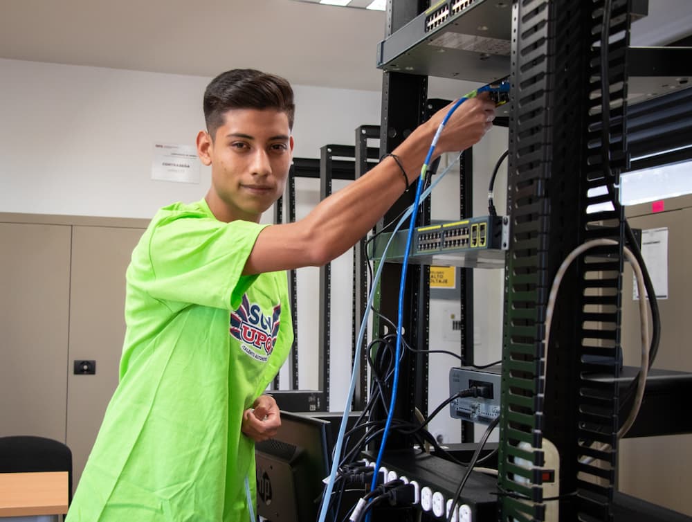 Convoca UPQ a estudiar Ingeniería en Redes Telecomunicaciones