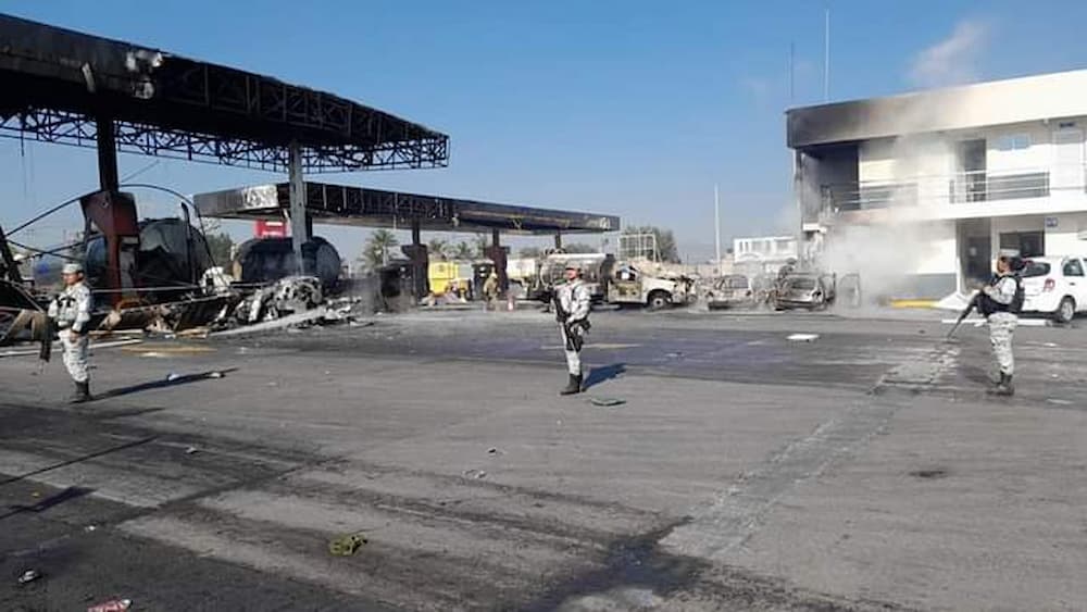 Explosión de pipa en gasolinera de Tula de Allende en Hidalgo deja dos personas fallecidas