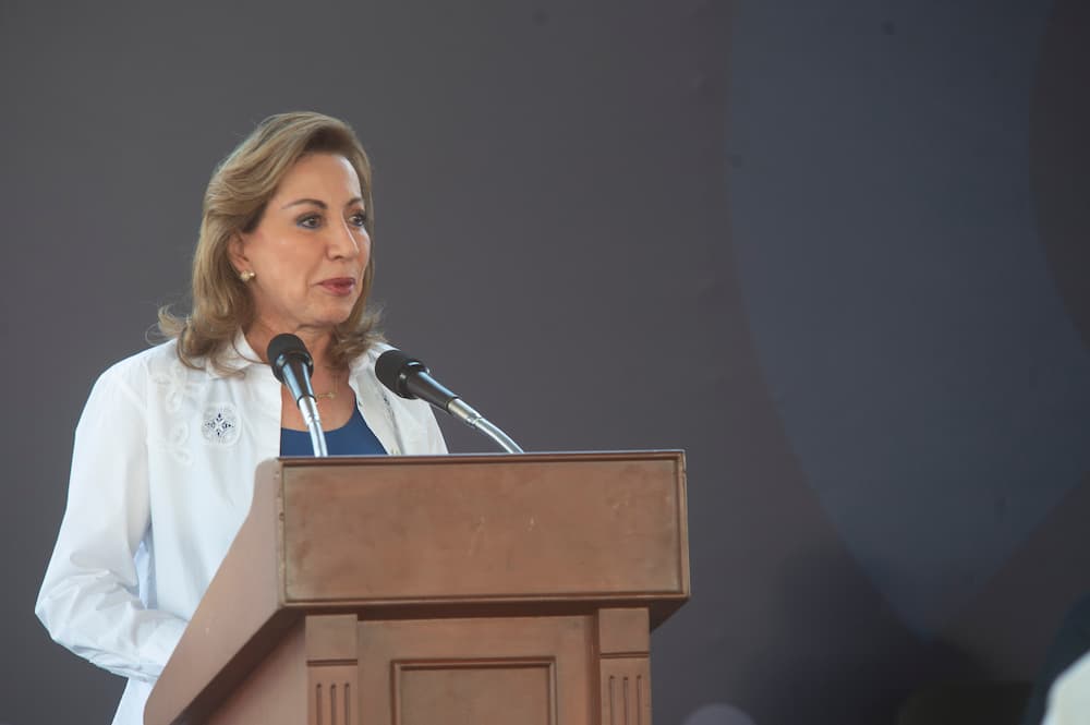 Autoridades entregan 700 contratos individuales de servicio de agua