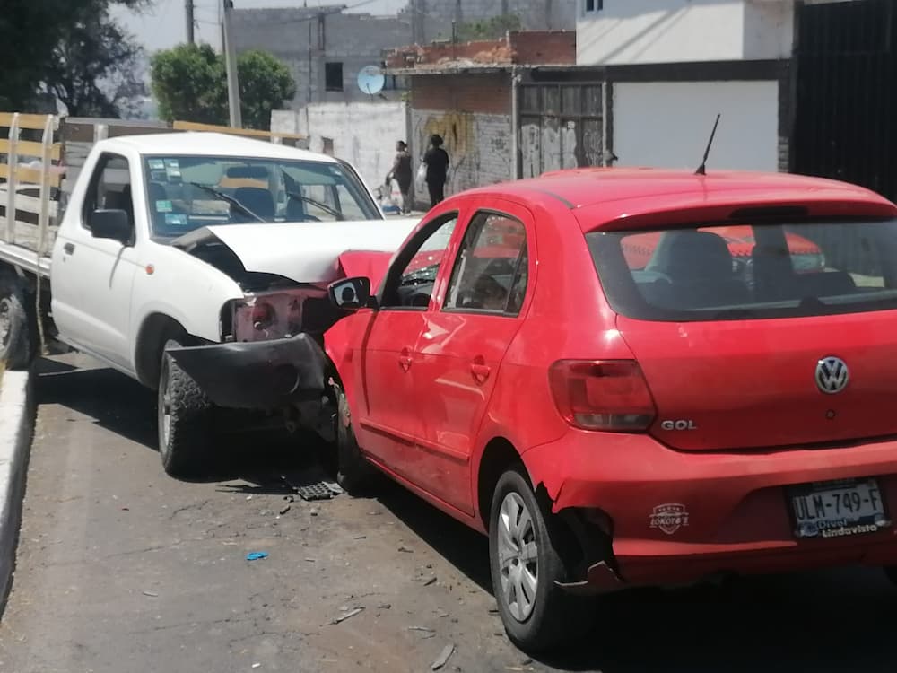 Choque frontal deja un lesionado en San Cayetano, SJR