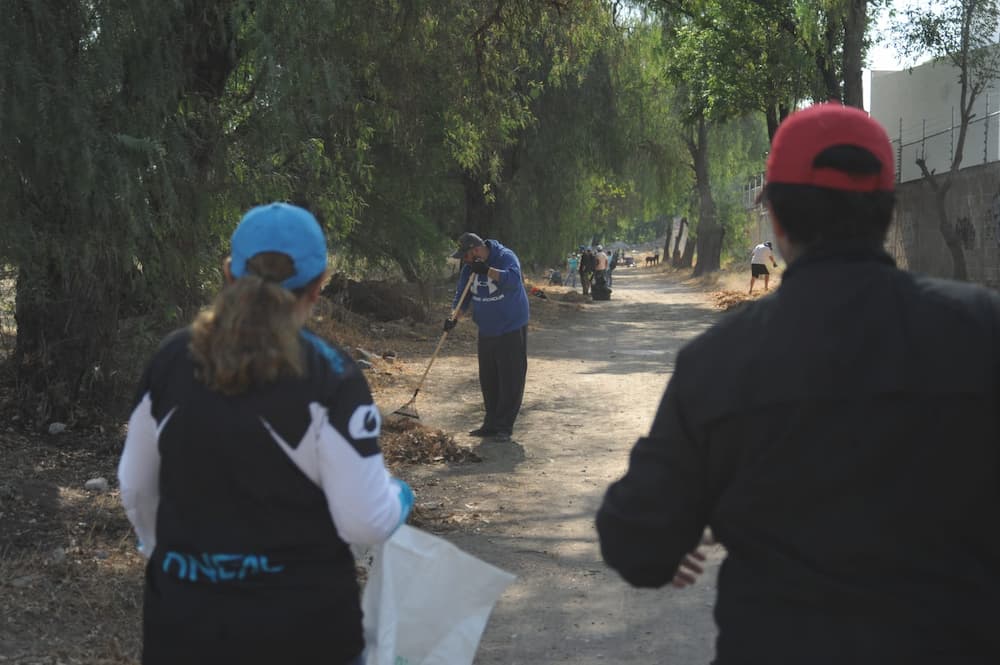 ornada de limpieza del Programa Me Late El Río llega a El Carrizo y Agaves