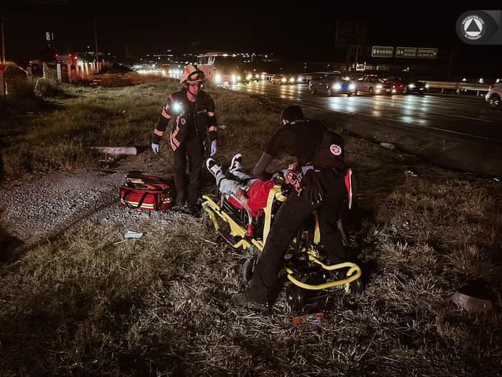 Choque frontal sobre la autopista 57 deja una persona fallecida y seis lesionados