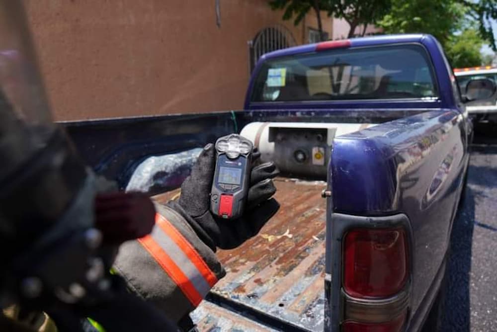 Fuga de gas LP de camioneta movilizó a cuerpos de emergencia en SJR