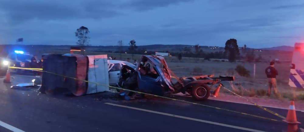 Fallecen dos personas en fatal accidente sobre la carretera 300