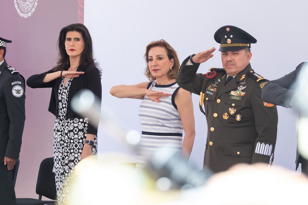 Atestigua Lupita Murguía ceremonia de destrucción de armamento