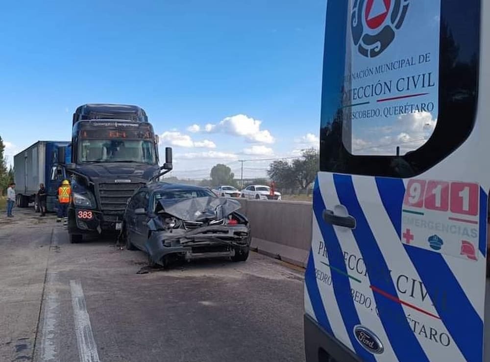 Carambola colapsa autopsita 57 a la altura de Pedro Escobedo