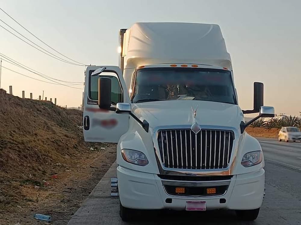Recuperan transporte pesado con reporte de robo en el estado de Hidalgo
