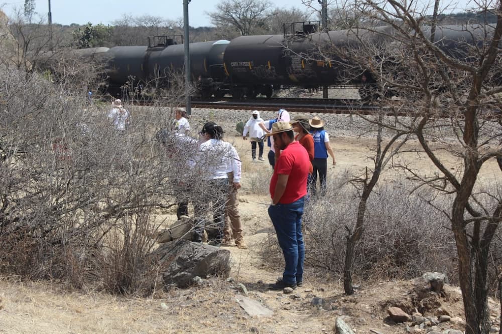 Colectivos encuentran restos óseos en Santa Bárbara la Cueva, SJR