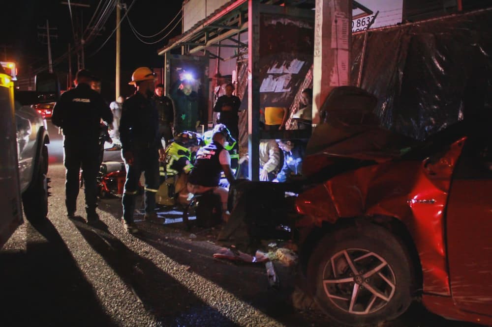 Conductor ebrio arrolla a madre con su par de hijos en centro de San Juan del Río