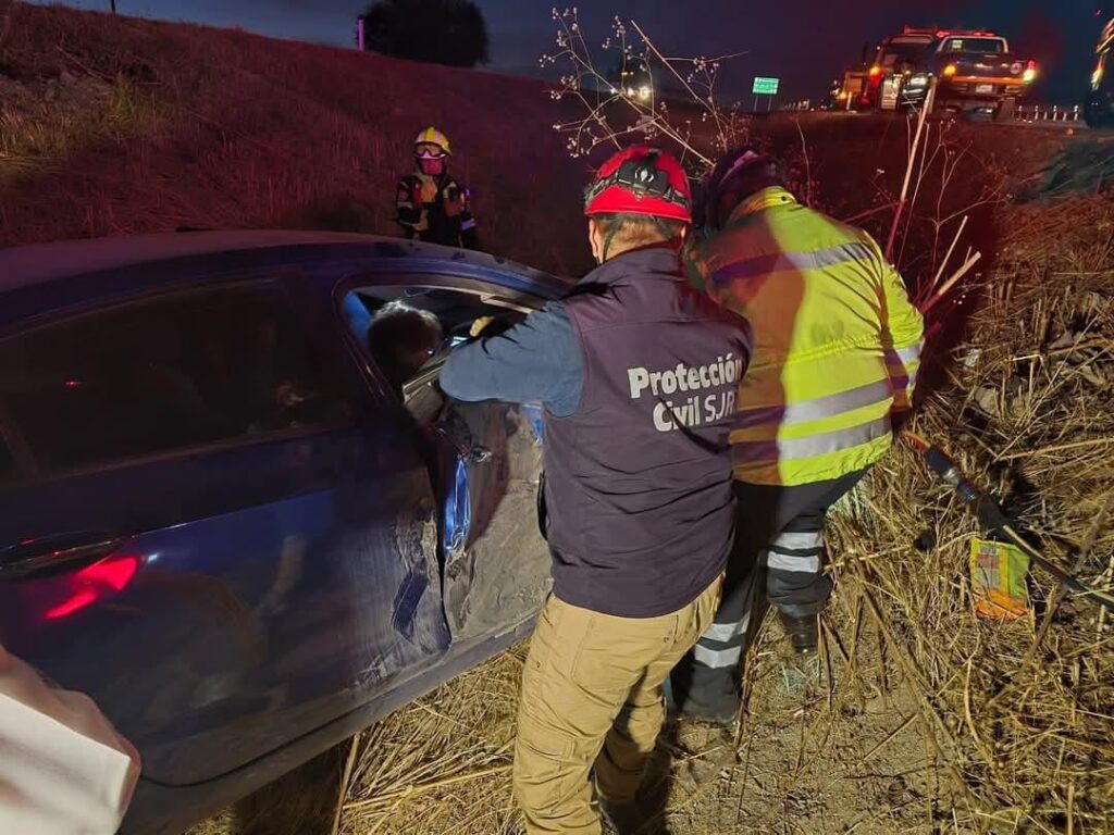 Accidente por exceso de velocidad deja un herido en San Juan del Río