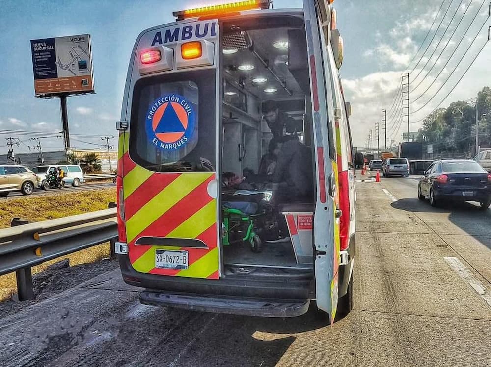 Choque entre unidades pesadas provoca caos vial en la México-Querétaro, en Bernardo Quintana