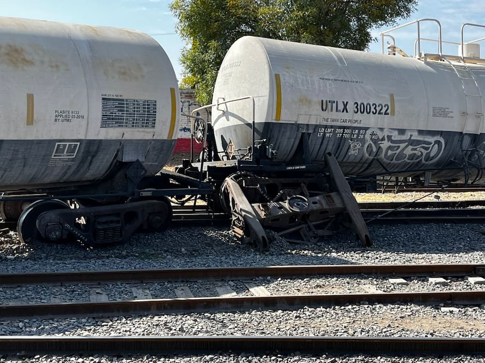 Descarrilamiento de tren afecta circulación en San Juan del Río