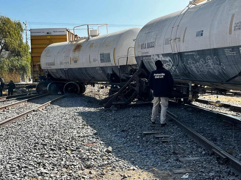 Descarrilamiento de tren afecta circulación en San Juan del Río