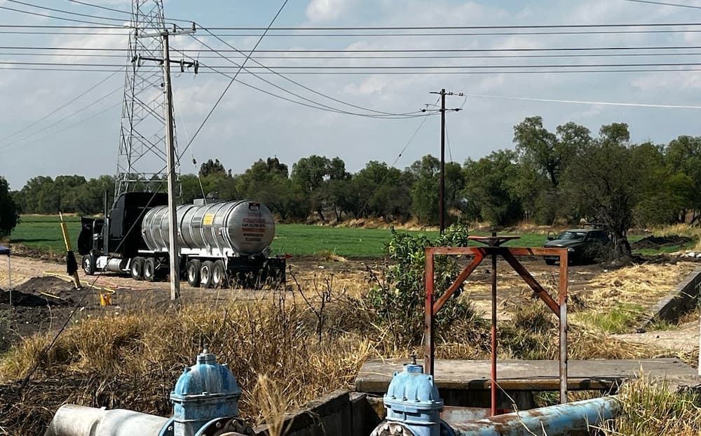 Aseguran tractocamión y toma clandestina conectada a ductos de Pemex en San Germán, SJR