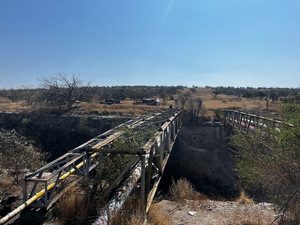 Fuga de combustóleo pone en alerta a personal de Pemex en SJR