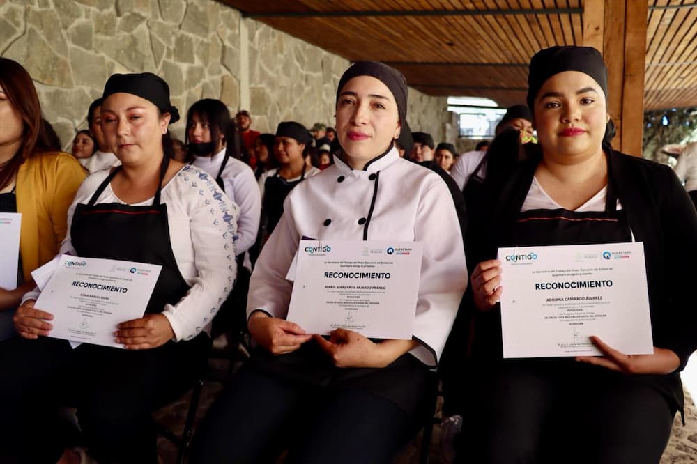 Capacitan a mujeres de Huimilpan para impulsar el emprendimiento