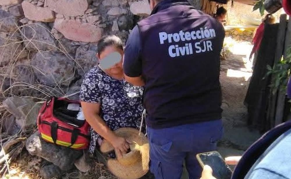 Bomberos de SJR controlan incendio en vivienda de San Sebastián de las Barrancas