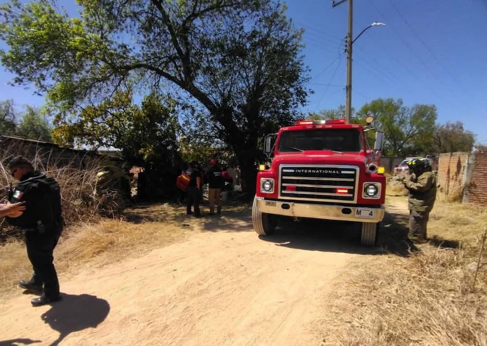 Bomberos de SJR controlan incendio en vivienda de San Sebastián de las Barrancas