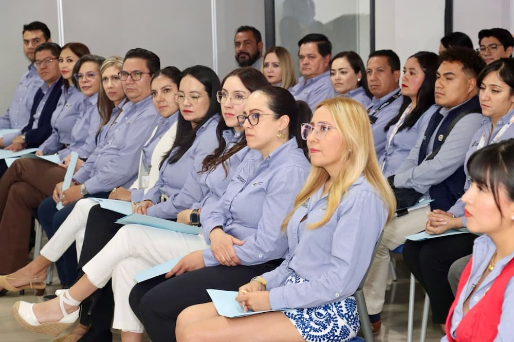 Recibe Centro de Conciliación Laboral Certificación en materia de Servicio Público