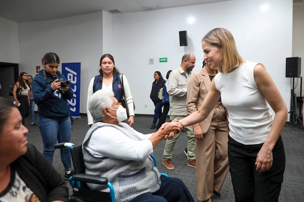 Recibe DIF Estatal apoyos del programa Corriendo por la Educación 2025