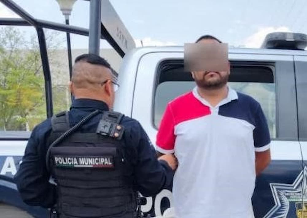 Detienen en San Juan del Río a hombre con orden de reaprehensión en Nuevo León 1 Detienen en San Juan del Río a hombre con orden de reaprehensión en Nuevo León