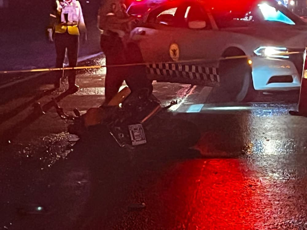 Fatal accidente en la México–Querétaro: mueren dos motociclistas tras chocar contra grúa 1 Fatal accidente en la México–Querétaro mueren dos motociclistas tras chocar contra grúa