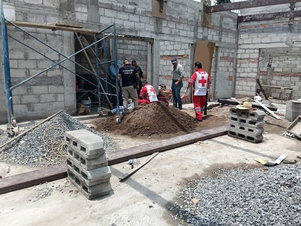 Trabajador sufre caída en construcción por falta de equipo de seguridad; ocurrió en SJR 1 Trabajador sufre caída en construcción por falta de equipo de seguridad; ocurrió en SJR