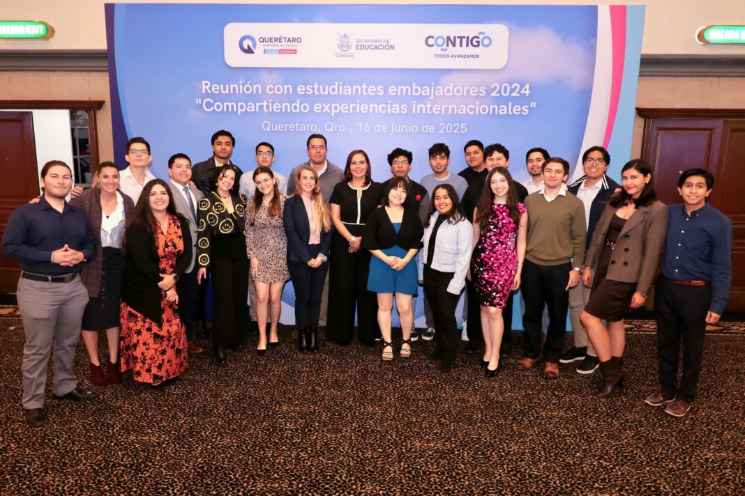 Estudiantes comparten experiencias internacionales sobre el programa Beca Embajadores 2024
